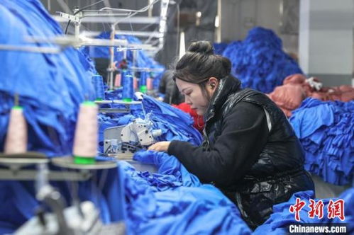 南昌開年拼經(jīng)濟，針紡服裝產(chǎn)業(yè)基地趕制訂單忙